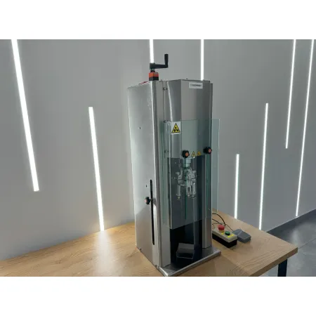 Zakręcarka metalowych kapsli CR-100-3